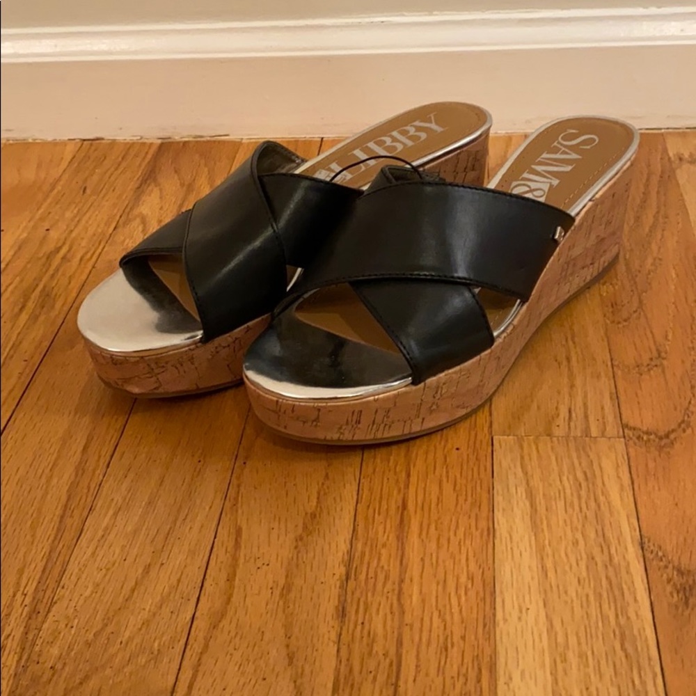 NWOT wedge